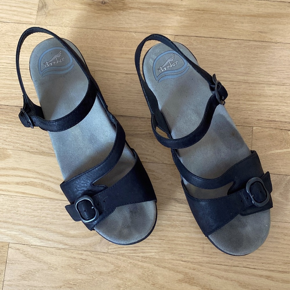 Dansko Sandi Soft Sandal